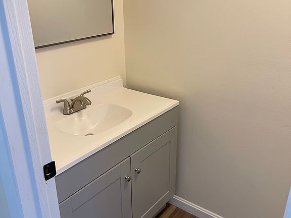 5th image of 4416 Lovers Ln #4416