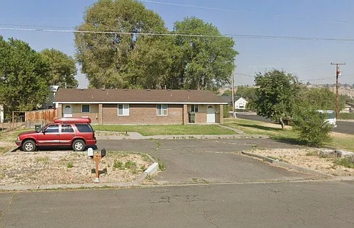512 SW 3rd St Photo 1
