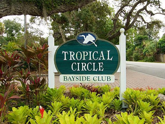 3rd image of 728 Tropical Cir