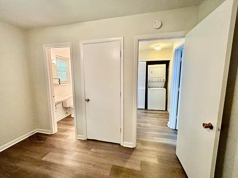 5335 Carolyn Cir — Photo 13