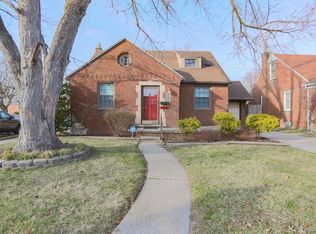 16003 Stephens Dr, Eastpointe, MI