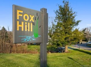 4 Raspberry Ln #4, Ridgefield, CT 06877