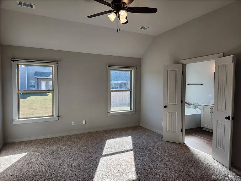 292 Hedgefield Dr — Photo 31
