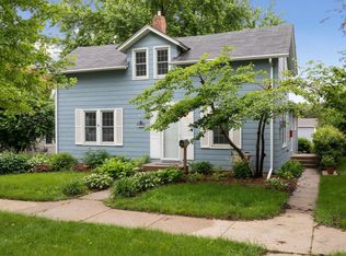 125 E 2nd St, Waconia, MN 55387