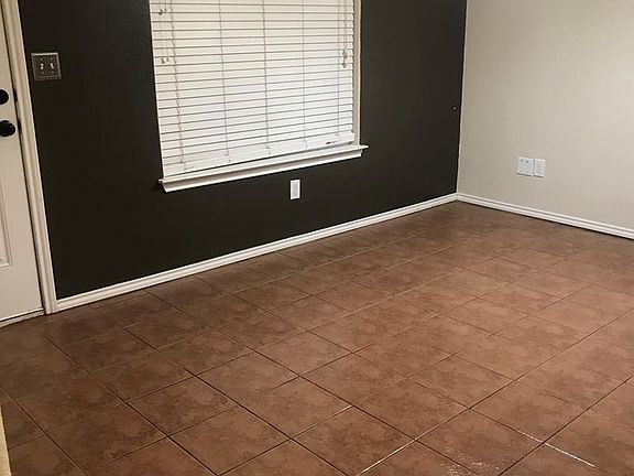 3rd image of 204 Cabrillo Dr