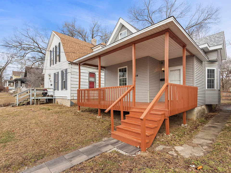 604 Haungs Ave