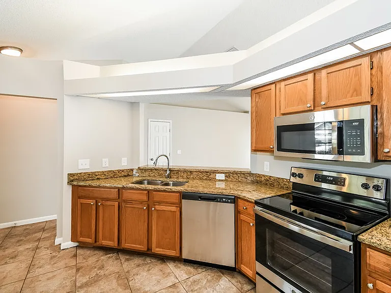 8133 W Fieldside Dr — Photo 9