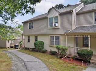 73 Niblick Cir #115, Coventry, RI 02816