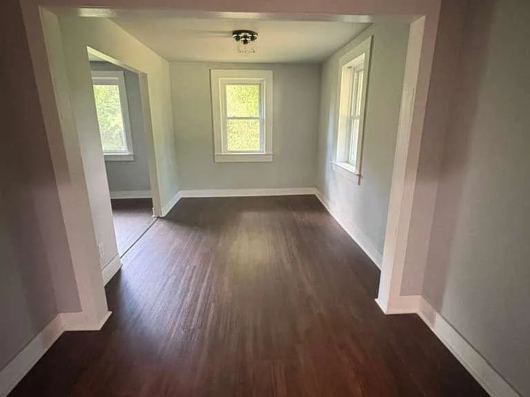 8457 Thomaston Rd — Photo 36