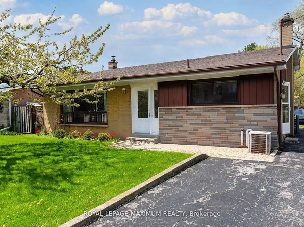 565 Pinegrove Rd, Oakville, ON L6K 2C5