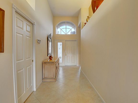5th image of 13675 Morocca Lake Ln