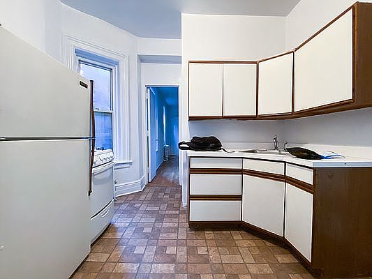 2nd image of 1435 1st Ave APT 5FS