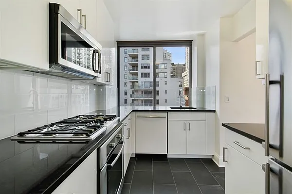 Rented by Corcoran | media 5