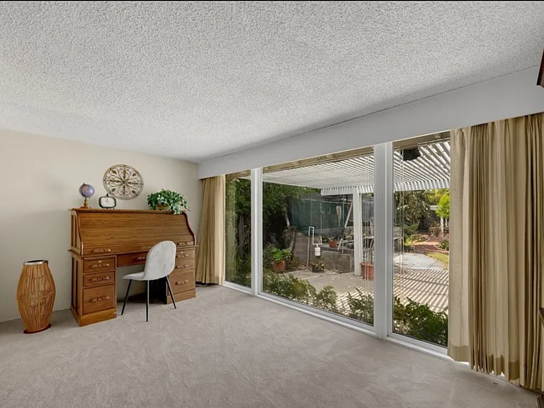 9811 Lampson Ave — Photo 7