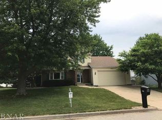 1231 Challis Dr, Bloomington, IL