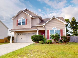 2104 Saint Nicholas Dr, Hope Mills, NC 28348