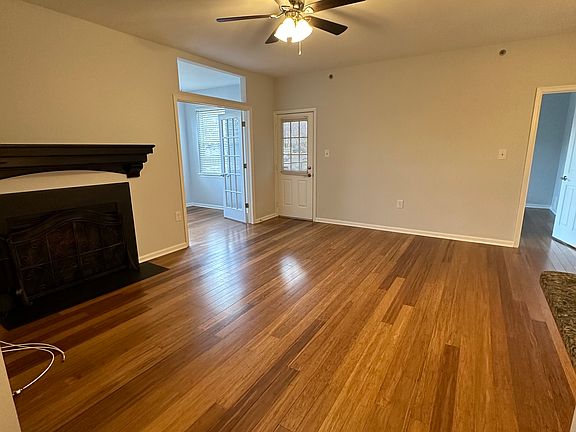 4th image of 608 Rolling Hill Walk APT 204