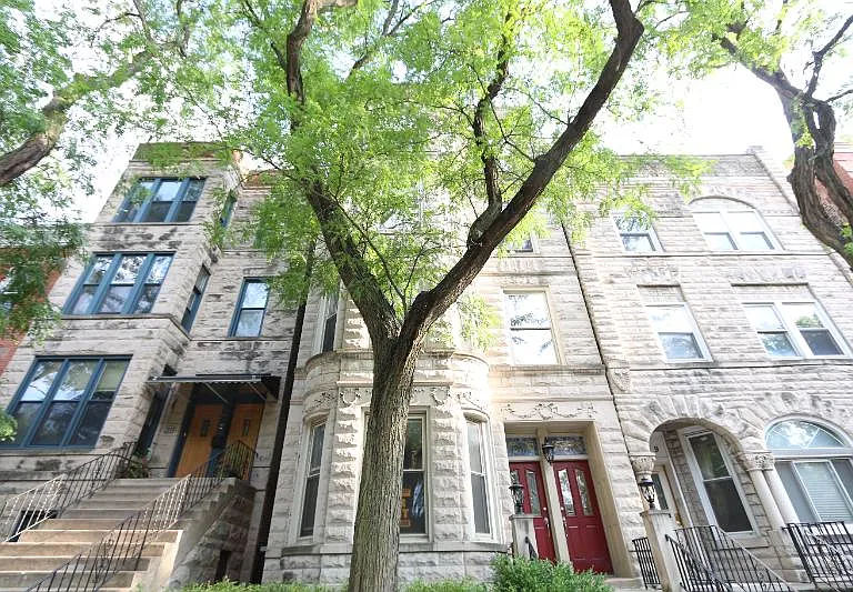 1257 W Flournoy St #2R — Photo 1