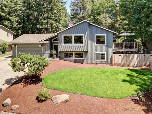 10262 SE 99th Dr, Happy Valley, OR 97086