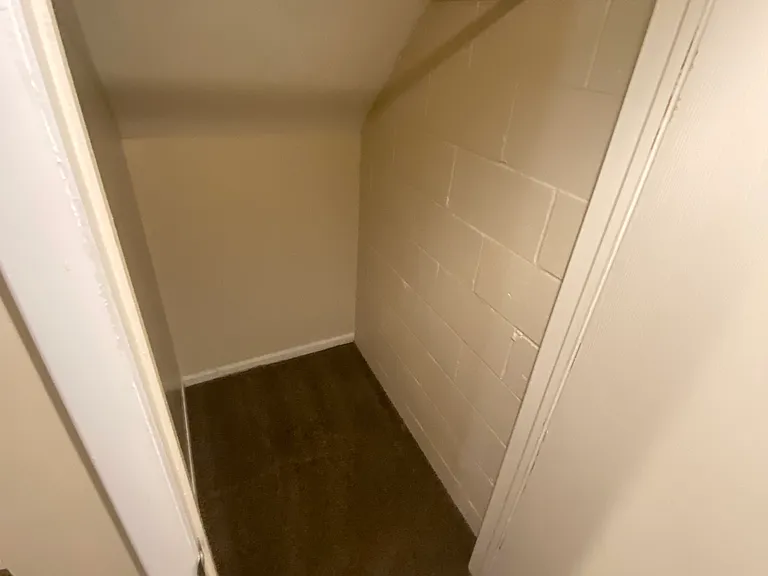 2534 J St #5 — Photo 14