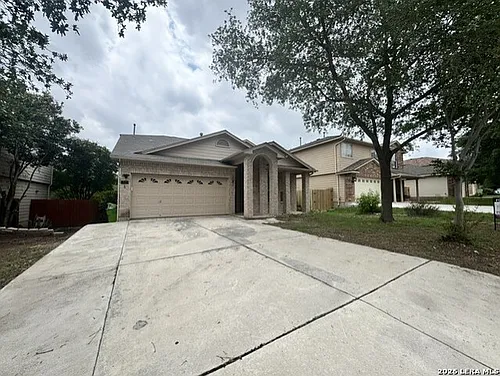 162 Coopers Hawk Photo 1