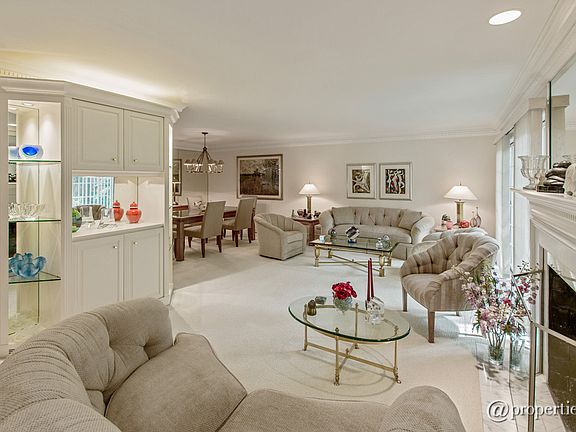 Living Room/Dining Room