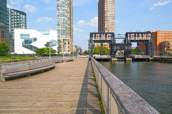 Rented by REAL New York | media 19