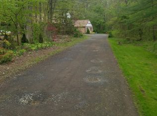 4 E Dayton Hill Rd, Wallingford, CT 06492