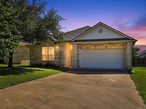 2nd image of 1308 Primrose Lane