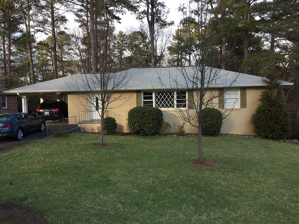 1st image of 2205 Pawnee Dr SE