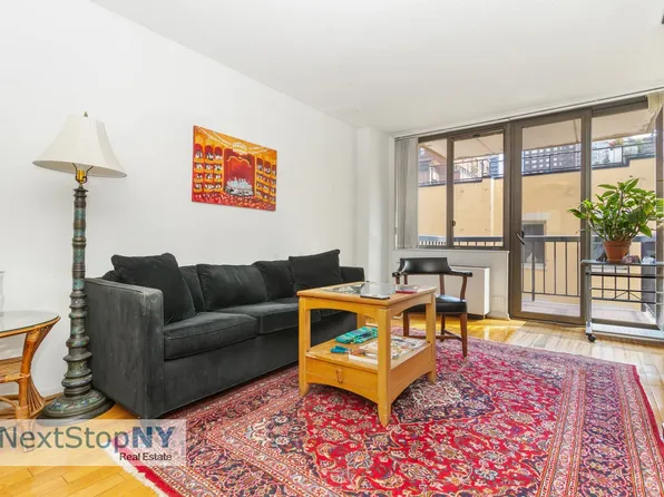 300 East 54th Street 6C image 3 of 7