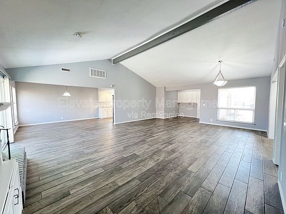 4th image of 12400 Doons Dr