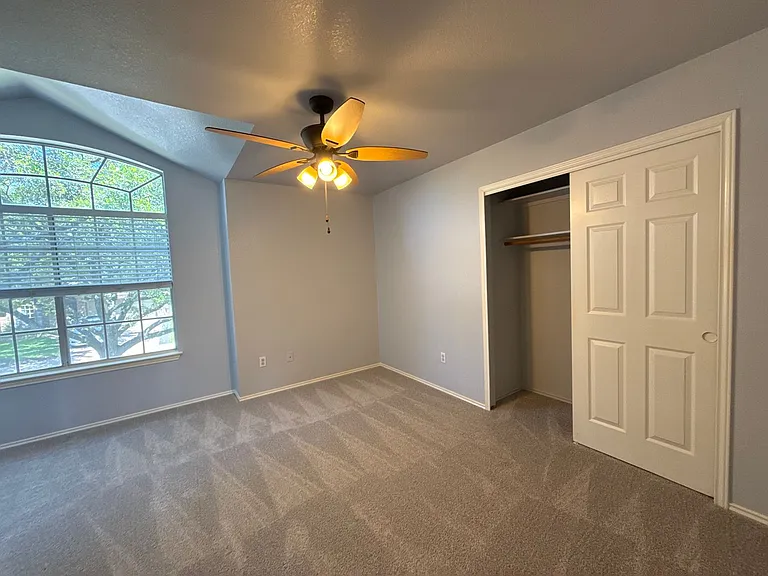 14704 Noya Dr — Photo 17