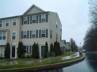 375 Dickens Dr, Lancaster, PA 17603
