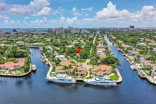 414 Seven Isles Dr Photo 1