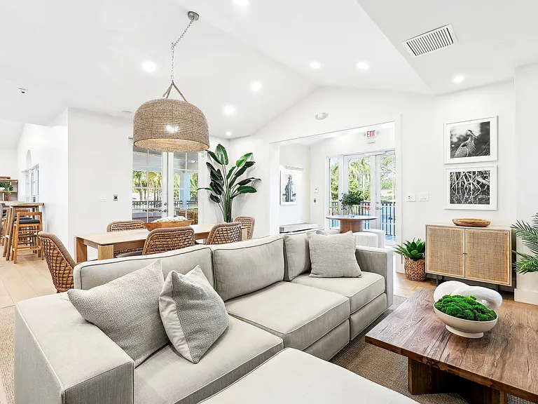 Avana Delray Beach — Photo 32