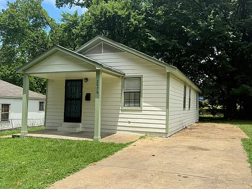 2076 Goff Ave Photo 1