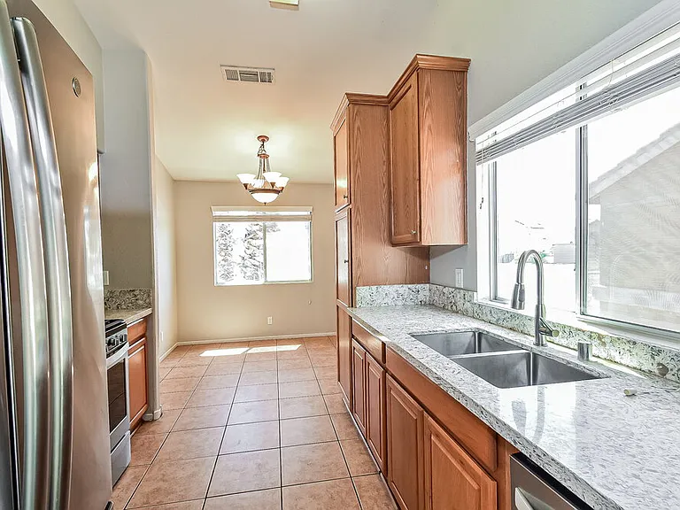 4515 Shannon Jean Ct — Photo 8
