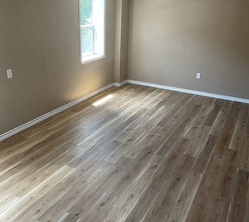 2nd image of 857A National Rd W #7