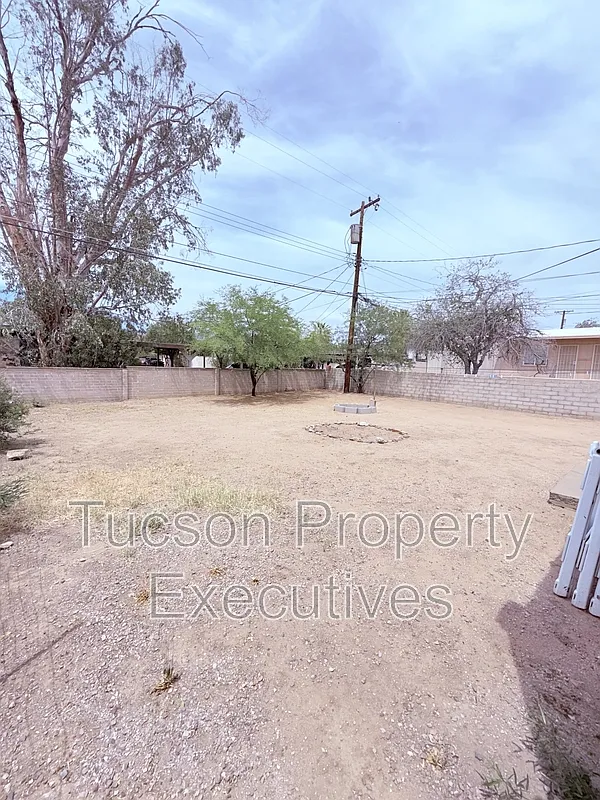 Studio, 1.0 bath, 500 sqft, $750 — Photo 4