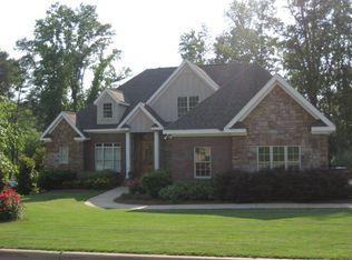 2704 Stonybrook Rd, Opelika, AL 36801