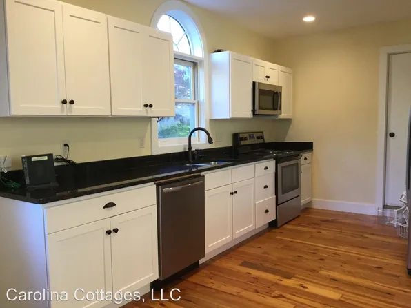 1210 Oakland St, Hendersonville, NC 28792