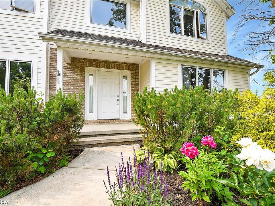 465 Nob Hill Oval, Chagrin Falls, OH 44022 Zillow