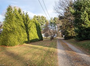 1951 S Gregg Rd, Akron, OH 44306