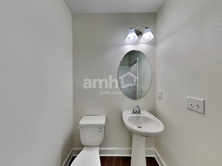 2114 Saffron Walden Dr — Photo 12