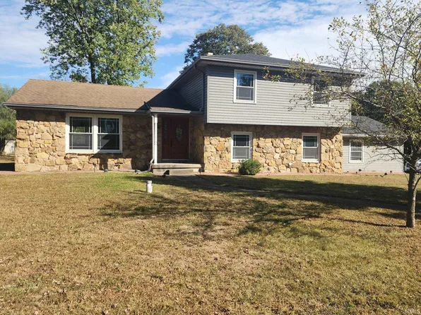 308 Longtree Ln, Logansport, IN 46947