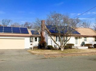 72 Moffatt Rd, Salem, MA 01970