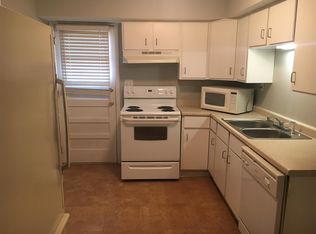 1864 Memorial Dr, Clarksville, TN 37043