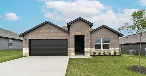 8529 E Fort Worth St Photo 1