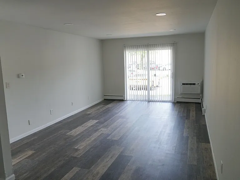Nakoma Heights Apartment Homes — Photo 54